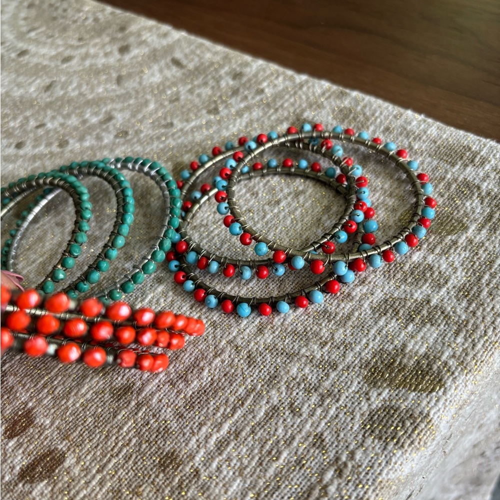 Bracelets - Picture 2 of 9